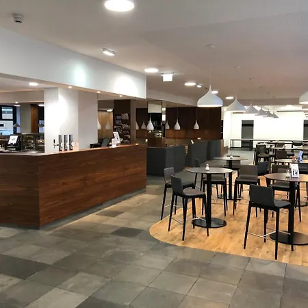 Bildungshaus St. Hippolyt Hotel *