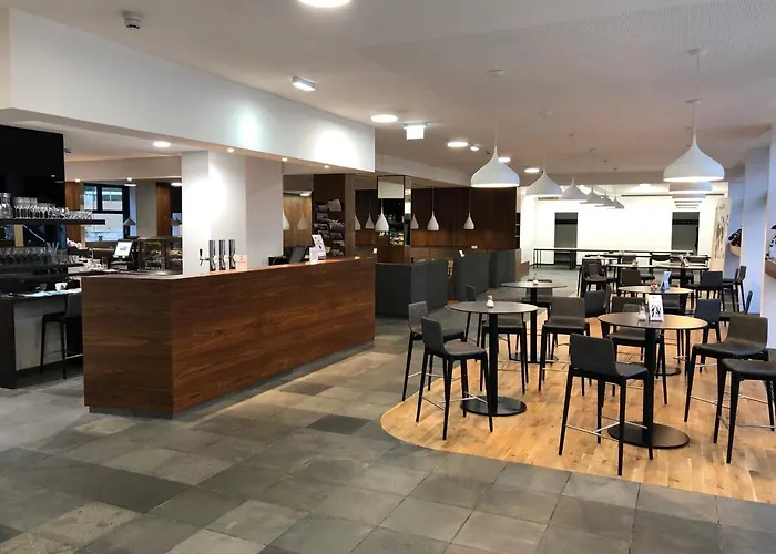 Bildungshaus St. Hippolyt Hotel *